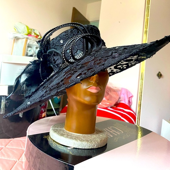 ms divine Accessories - Church Hat - Black